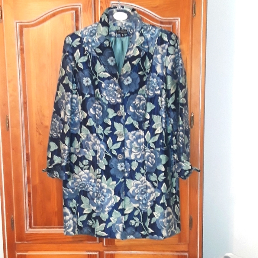 Beautiful Tapestry Coat